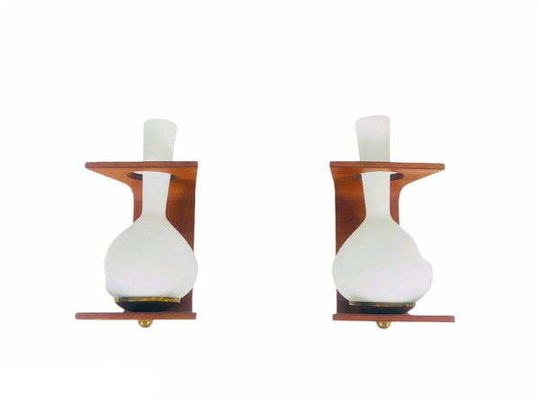 Exceptional Pair of Teak Wall Lamps attributed to Stilnovo, Italy, 1960s