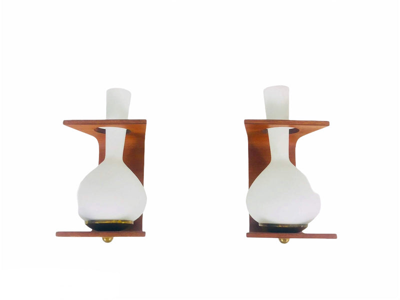 Exceptional Pair of Teak Wall Lamps attributed to Stilnovo, Italy, 1960s