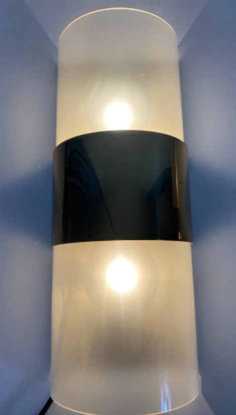 Pair of Mid-Century Modern Italian Wall Lamps by Sciolari, Italy, 1960s