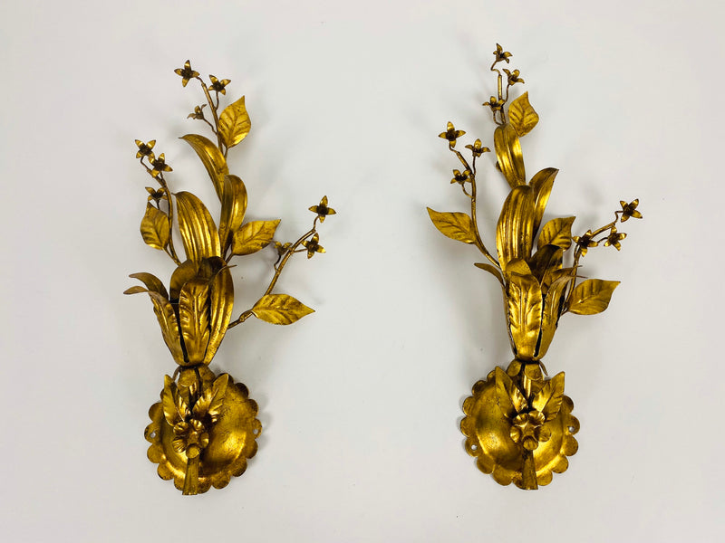 Set of 2 Golden Florentine Flower Shape Wall Lamps by Banci, Italy, 1970s